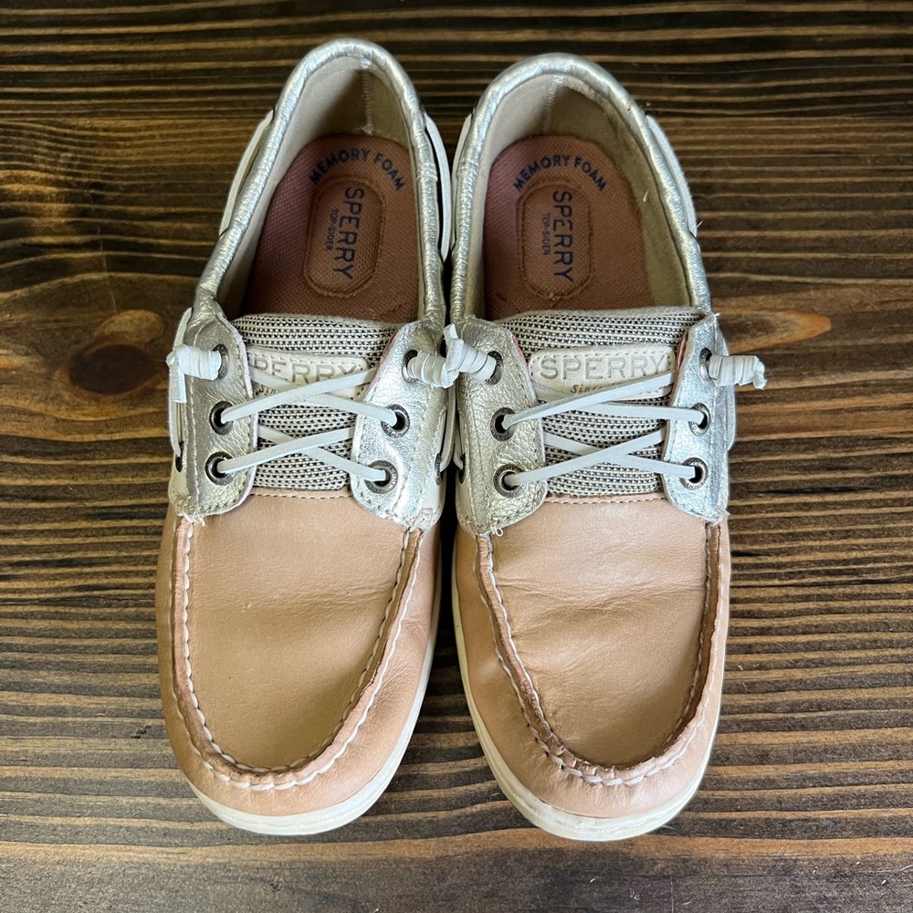 Sperry Leather Boat Shoes in Tan and Cream
